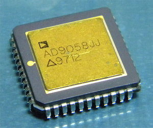 Analog Devices AD9058JJ (Dual 8Bit 50MSPS A/Dコンバータ) [C]