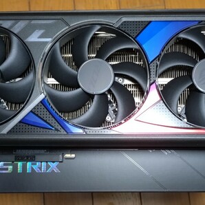 ASUS ROG STRIX GeForce RTX 4080 OC16GBの画像1