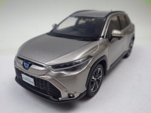 20【S.R】非売・展示品 1/30 TOYOTA COROLLA CROSSカローラクロス カラーサンプル アバンギャルドブロンズメタリック ミニカー 箱無 香川発