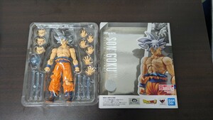 S.H.Figuarts フィギュアーツ 孫悟空 身勝手の極意 SON GOKU ドラゴンボール DRAGONBALL 超 バンダイ BANDAI 美品