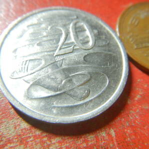 外国・オーストラリア・豪州／２０セント白銅貨（1981年） 240407の画像3