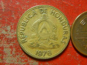 外国・ホンジュラス／１０センタボ黄銅貨（1976年）：発行枚数1,000万枚　240410