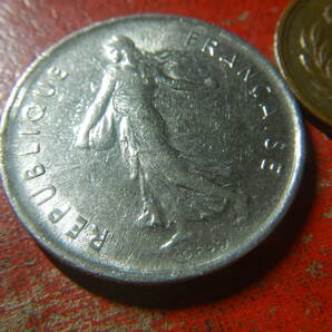 外国・フランス／５フラン・ニッケル張り白銅貨（1971年） 240415の画像3