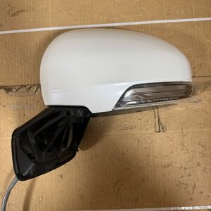  Prius ZVW30 left door mirror winker attaching 7 pin 