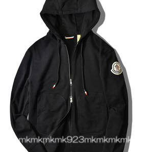 15,4万【MONCLER モンクレール 新品】◇特別感,存在感◎！限定モデルのデカロゴワッペン◇拘りまくり秀逸デザイン◇ZIPスウェットパーカ黒の画像2