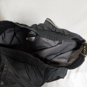 アディダス ナイロン 上下 セットアップ 黒×金 上着Ｓ パンツＭの画像10