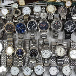 腕時計 大量 250点 14kg セット まとめ ジャンク SEIKO/CITIZEN/CASIO/ORIENT/Paul Smith/WIRED/GUESS/NICOLE/adidas 他 インボイス可 0409の画像7