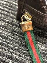 GUCCI グッチ　小物入れ ポーチ　セカンドバッグ GG柄_画像2