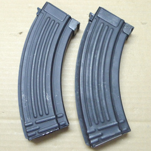メーカー不明・STD電動 AK47系列用 多弾マガジン 鉄製外装 2本セット・中古の画像1