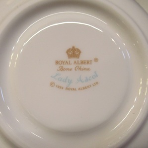 〓未使用 廃盤 希少 ROYAL ALBERT Lady Ascot ロイヤルアルバート レディアスコット カップ＆ソーサー 2客 箱付き C&S 英国製ξの画像9