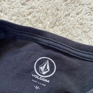 VOLCOM ボルコム スケータースケボーサーフボード プリントメンズ XLサイズ 長袖Tシャツ ブラック色 ロゴ Logo ヴォルコム Mの画像6