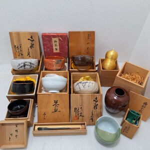 D(0430c4) 茶道具 色々 まとめ 計11点 抹茶碗 / 花瓶 他 陶器 茶器 和食器 花瓶 花器 壺 木箱 