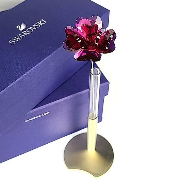 △美品 ◆ スワロフスキー　SWAROVSKI ガーデンテイルズ　ローズ　薔薇 5557800 デコレーションベース 5557808 箱つき