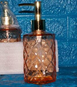 ガラス・シャンプーボトル・2個セット・新品・未使用・バスルーム・パウダールームをオシャレに演出