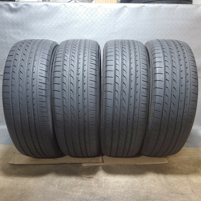 YOKOHAMA ヨコハマ BLUEARTH ブルアース RV-02 225/60R17 99H 18年製 ノーマルタイヤ4本 残溝5.9ミリ W45