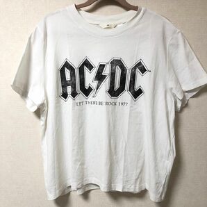 極美品！H&M エイチアンドエム　大人気完売！ACDC Tシャツ ロック Tシャツ Rock オフホワイト　白　XL