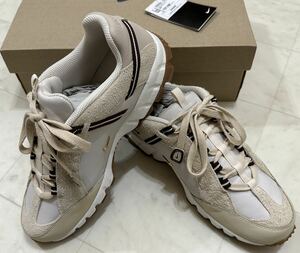 【美品】NIKE ナイキ × Jacquemus ジャックムス【DR0424-100 AIR HUMARA LX】スニーカー26.5cmライトベージュ