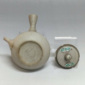 ◆◇近代工芸 色絵萬古( 萬古焼/ Banko ware) 松鶴文 盛上絵付 急須 欠けあり 箱なし◆◇dy13266-cの画像4