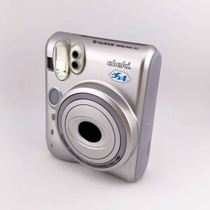 FUJIFILM instax mini 50 Cheki silver FUJINON LENS 60mm FOCUS RANGE 0.6m [S81180-608]