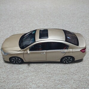 ホンダ アコード accord 1/18 ミニカーの画像4