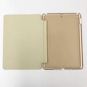 【新品カバー 】 iPad (第9世代 2021) 10.2 インチ 対応 ケース (ゴールド) 三つ折り スタンド 耐衝撃 軽量 落下防止 着脱簡単 の画像5