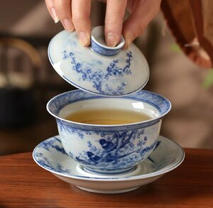 新品　景徳鎮　中国茶器　茶飲み　茶碗　青花　磁器　ギフト　プレゼント　ZH187