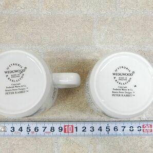 未使用品! WEDGWOOD/ウェッジウッド ピーターラビット ペア マグカップ 2客セット 旧刻印 【7419y1】の画像5