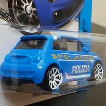 HOT WHeeLs FIAT 500 POLIZIA 青 イタリア 警察 車両 フィアット ミニカー ポリス ポリッツァ パトカー ホットウィール_画像4