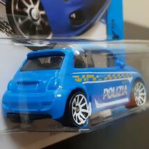 HOT WHeeLs FIAT 500 POLIZIA 青 イタリア 警察 車両 フィアット ミニカー ポリス ポリッツァ パトカー ホットウィール_画像6