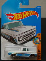 HOT WHeeLs CHEVY 1962 PICKUP 白 シェビー ミニカー ローダウン SURF サーフ サーフィン Hasai ロングボード 付 Hoosier ホットウィール_画像1