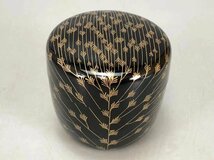 H0012A 塗師 中村宗哲作 芽張柳蒔絵 大棗 内金箔朱塗 即中斎好書付 茶道具 煎茶道具 茶器 漆器 漆工芸 共箱_画像3