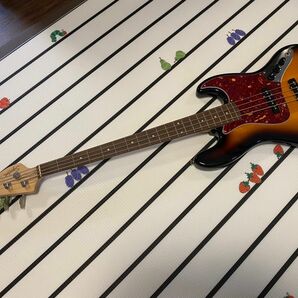 Squier by fender Jazz Bass ブラウンサンバースト