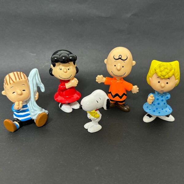 スヌーピー フィギュア(UFS、ピーナッツ、PEANUTS)