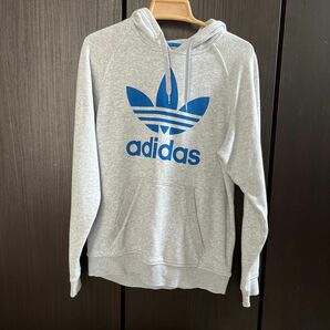 adidas パーカー M グレー