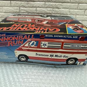 三499☆【現状品】mpc プラモデル THE CANNONBALL RUN EMERGENCY VAN 1/25 当時物☆の画像4