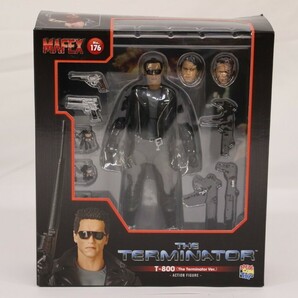 057 k1937 開封品 メディコム・トイ MAFEX ターミネーター T-800 (The Terminator Ver.)の画像1