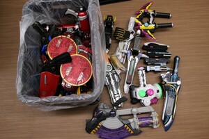 061 k1844 ジャンク 仮面ライダー なりきりグッズ 武器 アイテム まとめセット 動作未確認