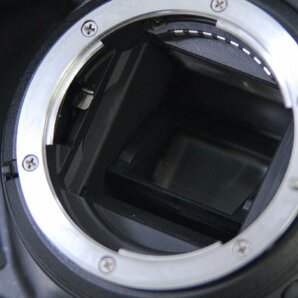 関西発送 訳アリ Nikon D5600 18-55 VR kit 18-55mm f/3.5-5.6G VR 格安スタート！□ 訳アリ品もジャングルオークション！ J496119 Bの画像4