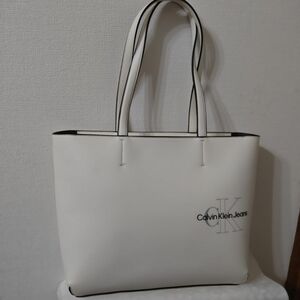 最終お値下げ　新品　カルバンクラインジーンズ　トートバッグ