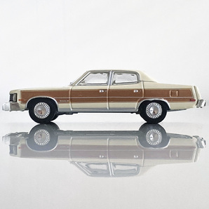 1/64 グリーンライト '78 AMC マタドール バルセロナ Greenlight 1978 Matador Barcelonaの画像1