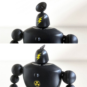 スティックファス メカーナ セグメント ロボット Stikfas Mechana Segmented Robot W/Teddy Bear Action Figureの画像4