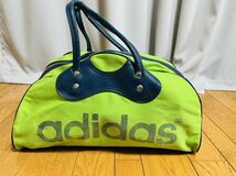 レアな蛍光グリーン色！ adidas アディダス トレフォイルロゴ無し 1970年代初期？ 当時物 ボストンバッグ スポーツバッグ 中古品 現状渡し_画像1