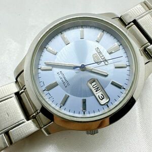 A2404-1-1 １円スタート 自動巻き　稼働品　SEIKO５　AUTOMATIC セイコー　メンズ腕時計　スカイブルー文字盤　裏スケ