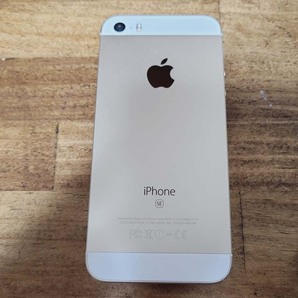 SIMフリー iPhone SE 第1世代 A1723 16GB バッテリー100％ バージョン15.8.2 送料185円♪の画像4