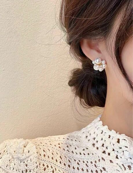 高みえ！パールビジューピアス