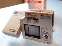 京セラ「 FINECAM SL300R 」作動品現状渡し_画像4