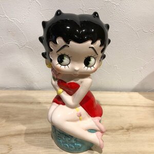 縦長タイプ　貯金箱 　ベティちゃん Betty Boop ベティブープ 陶器 フィギュア KFS ベティ アメリカ 雑貨 置物 レトロ 管理001