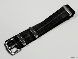 ラグ幅：22ｍｍ 高品質 光沢 NATOストラップ 腕時計ベルト ブラック × グレー ストライプ ファブリック 時計用バンド