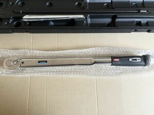 ほぼ未使用　TONE T4MN200 トルクレンチ プレセット　工具