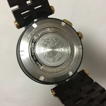 動作確認済 VERSACE V-RACE DUAL TIME VEBV00619 クォーツ スモセコ デイト ヴェルサーチ デュアルタイム ギャラ付 i0108_画像10